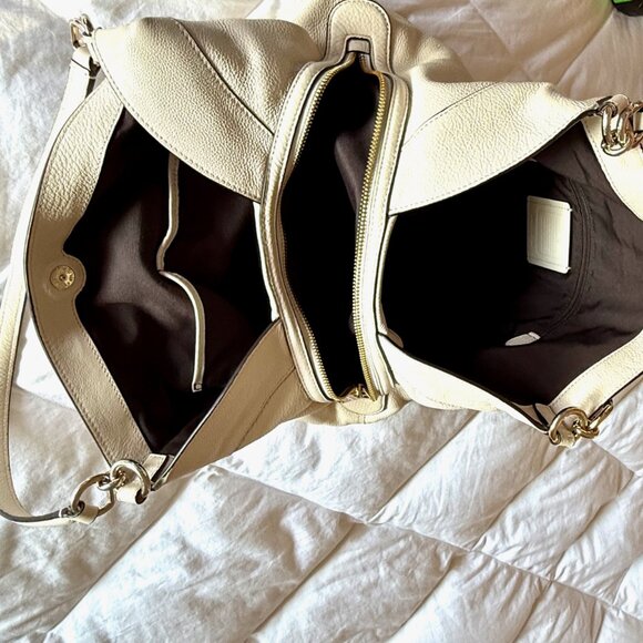 Coach Lexy Shoulder Bag – Chalk Pebble Leather Off White - Picture 7 of 15